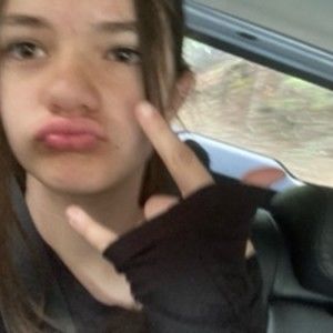 Meet your Posher, Kayli